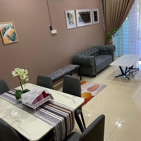 מראנג Ss De' Kelulut Homestay מראה חיצוני תמונה