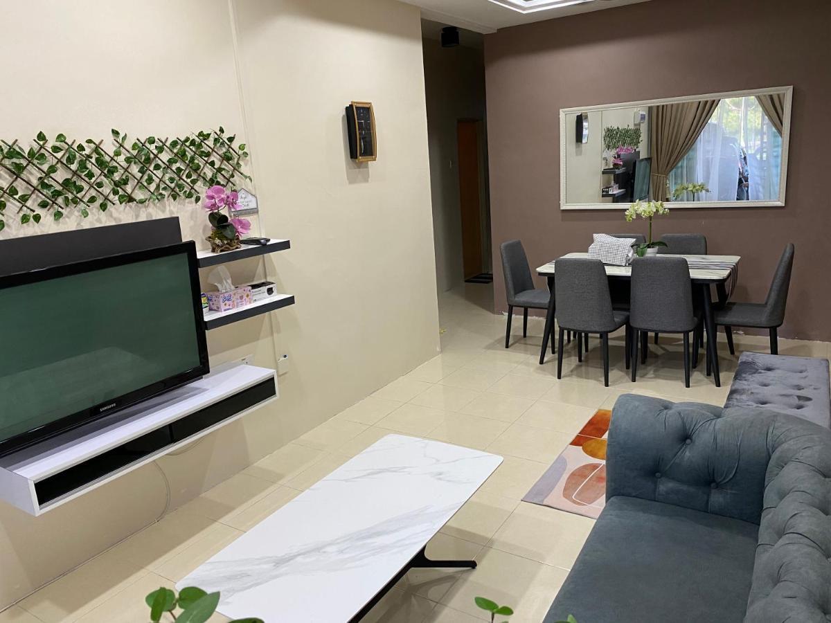 מראנג Ss De' Kelulut Homestay מראה חיצוני תמונה